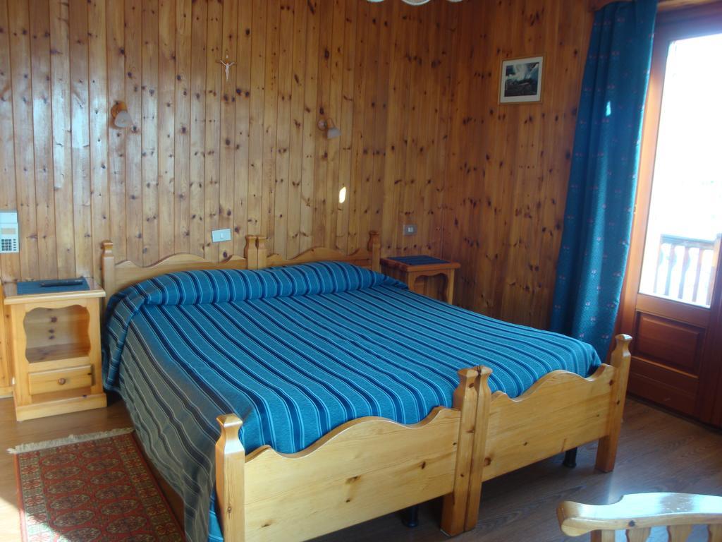 Hotel Alpe Fleurie Champoluc Kültér fotó