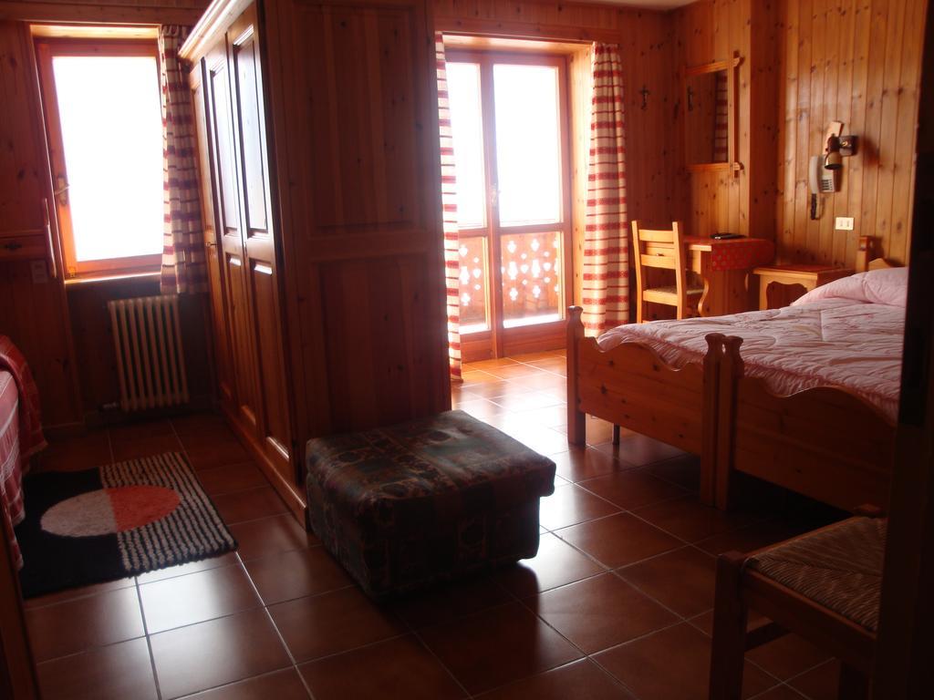 Hotel Alpe Fleurie Champoluc Kültér fotó