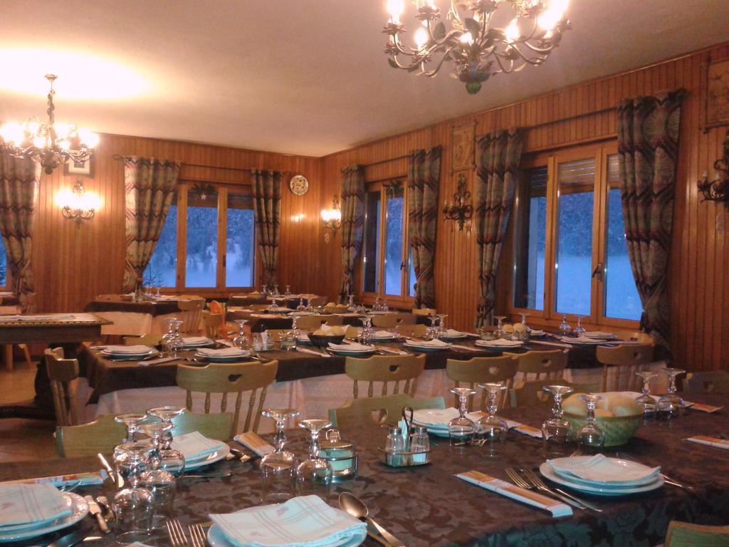 Hotel Alpe Fleurie Champoluc Kültér fotó